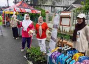 GPL Bagikan 100 Bibit Pohon di Car Free Day Meulaboh