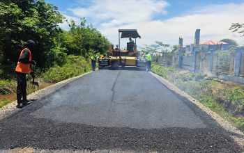 Akses Jalan Menuju Puskesmas Samatiga Mulai Diaspal